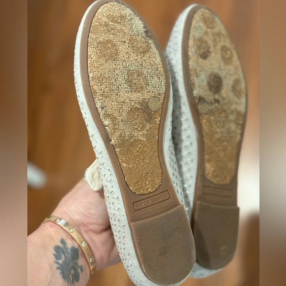 Girls Vince Camuto Silver Kids Ballet Flats Dress Shoes - Picture 4 of 6